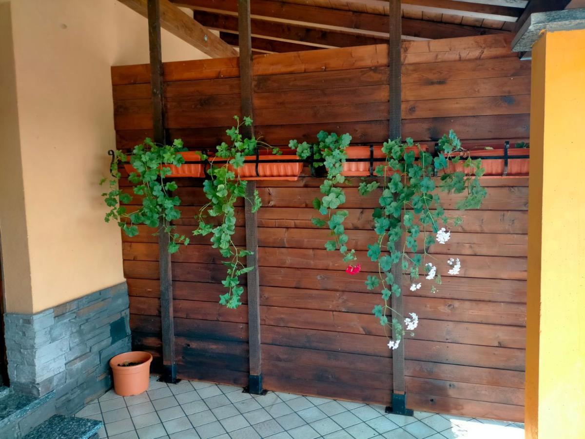 Hotel Ca' Dal Matt Borgo Ticino Esterno foto